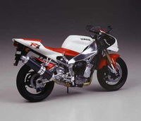 Yamaha YZF-R1 - Image 1
